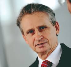 Bank im bistum essen eg, gildehofstraße 2, 45127 essen. Bank Im Bistum Gullmann Folgt Auf Heidrich Neues Ruhr Wort