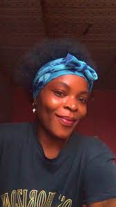 I really can't tell if I'm attracted to someone without meeting them." 😡