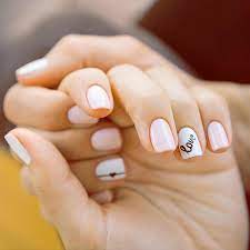 Las uñas artificiales no solamente pueden ser de acrílico, sino que también las hay de gel o de porcelana. Unas Sencillas Pero Bonitas 2019 Suffah Beauty