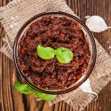 Pesto De Tomates Sechees Et Poivrons Grilles In 2020 Food Processor Recipes Stuffed Peppers Yummy Food