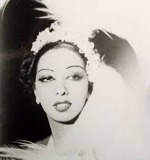 Beautiful Native American Women