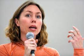 Public feud between Santa Rosa councilwoman and candidate roils race