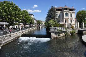 Température, pluie/neige, vent, humidité, pression,. L Isle Sur La Sorgue Visit Photos Travel Info And Hotels By Provence Beyond