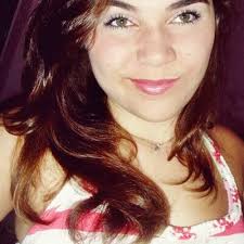 julia matos ☮ (@_juumatos)