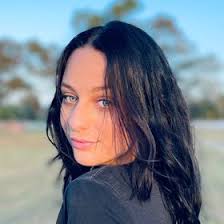 Kayla tharp (kaylajtharp)