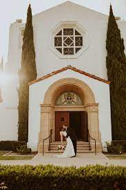 Romantic Rustic San Diego Wedding At Brick Liberty Station Junebug Weddings San Diego Wedding Venues San Diego Wedding Brick Wedding Venue