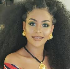 Makeup time and amazing hair! Beautiful Ethiopian Shuruba Hairstyles For Brides Ethiopian Hair Ethiopian Beauty Bride Hairstyles