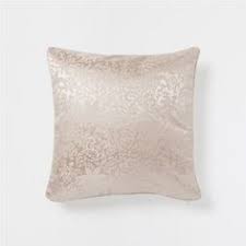 Divano cuscini arredo zara home : 10 Idee Su Oggetti D Arredamento Arredamento Oggetti Cuscino Di Seta