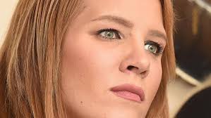 Feltette a nagy kérdést Tóth Vera. Ezzel még a rajongóit is meglepte