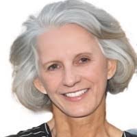 Caroline Snell's Instagram, Twitter & Facebook