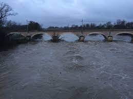 152m ☀ elle est constituée de deux anciennes régions : La Garonne En Crue 3 82 M A Portet Sur Garonne Photolive Toutes Les Photos Meteo En Temps Reel Infoclimat