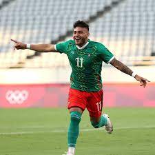 Y recuerda que si vives en méxico puedes encontrar toda nuestra mercancía a precio local en nuestra tienda de tj sports en printome.mx. Tokyo 2020 Football Alexis Vega Heads Mexico In Front Against France Football Video Eurosport