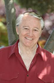 Robert Vaughn : Le dernier acteur des "Sept Mercenaires" est mort à 83 ans 