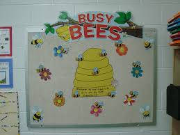 Busy Bees Job Chart Each Student Has A Bee With Their Name On It Flowers Have Jobs On Them Each Flower Has A Bee On It And Bee Theme Job