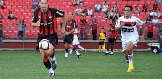 Check spelling or type a new query. Meia Jadson Diz Que Nao Fica Na Ucrania E Revela Desejo De Voltar Ao Atletico Pr 19 12 2011 Uol Esporte