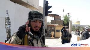 The taliban has seized a key district in kandahar province after pushing afghan troops out of the area, adding to a growing list of victories against government forces amid the us military's exit from the country. Oci Op0fcydznm