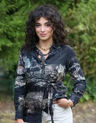 Inspired by her mother, an opera singer, jordana wanted to become a singer from an early. Camelia Jordana Sur Son Engagement Si J En Parle Pas Je Deviens Folle Elle