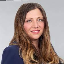 Miyoshi Davis's Instagram, Twitter & Facebook