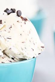 Stracciatella Eis Mit Der Eismaschine Wird S Richtig Cremig Rezept Stracciatella Eis Eis Selber Machen Rezept Eismaschine Rezepte