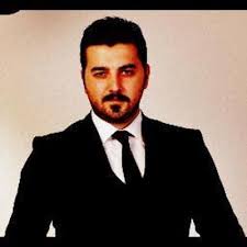Unutma beni dizisi ile 2006 yılında ilk oyunculuk deneyimini yaşamıştır. Cuneyt Mete Cuneytmete Twitter