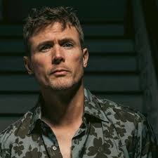 One of my favorite John Prine ballads or should I say poems. The depth of  true love if we're“lucky” enough to “find” it. He is an incredible  lyricist.