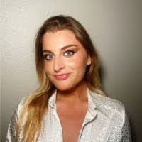 Heather Pelletier's Instagram, Twitter & Facebook