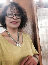 Evelyn Velez Suarez, sad news to hear that she has passed away. Such a  beautiful soul, full of love, compassion for others and an amazingly  talented artist and teacher. Condolences to her