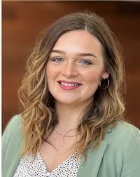 Sara Berns's Instagram, Twitter & Facebook