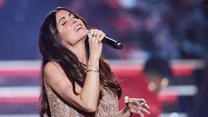 Jenifer mal à l'aise de redécouvrir des images d'elle à l'époque de Star  Academy