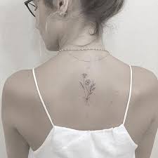60 InspiracÅes Para Tatuagens Femininas Nas Costas Eu Total Tatuagem feminina nas costas na regiao da lombar sempre divide opinioes. para tatuagens femininas nas costas