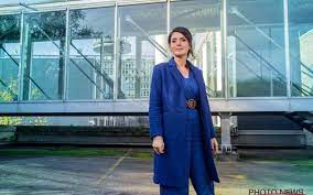 Taspinar is van turkse afkomst en groeide op in lier. Vrt Nieuwsanker Fatma Taspinar Waarom Kan Ik Niet Gewoon Normaal Zijn Nieuws365