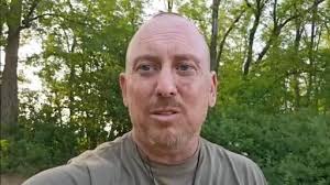 The latest dad flees west, sent to front news, videos & comments