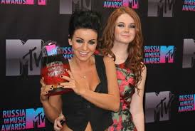 Лена катина (lena katina) in late 2011, lena announced she was working with australian singer/songwriter vassy. S Tatu Nikto Ne Sravnitsya Eks Tatushka Lena Katina Proehalas Po Buzovoj