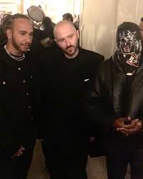 Kanye west sported a sizable ski mask while attending the big3 basketball tournament in las vegas on saturday. Scontent Iad3 2 Cdninstagram Com V T51 2885 15