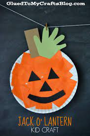 These pumpkin activities for preschoolers include everything from pumpkin crafts to pumpkin snacks and some fun sensory play! Paper Plate Pumpkin Super Easy Kid Craft Idea For Fall Halloween Preschool Halloween Crafts For Kids Halloween Crafts