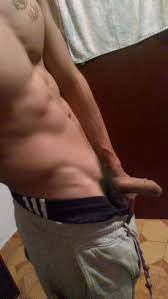 Rico pene de un chico de 18 años - FotosCaserasX