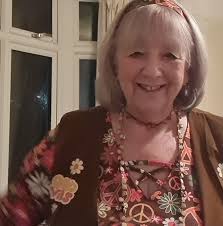 Who remembers the rag n bone man that used to come round the streets in his  wee van collecting used clothing etc This was 1970s