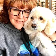 We have been suspecting that our young shepherd was able to see spirits or  apparitions and after last night, we're now convinced of it. Two people in  the room watched the whole