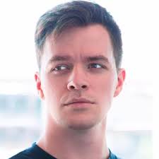 I made a second Spinosaurus sweater, only this time I used the named  “spinofaarus vegitacus”