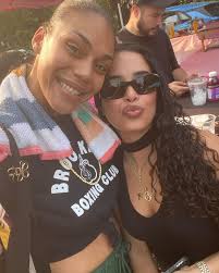 Ana Nieves (@a_lamodelo) • Threads, Say more