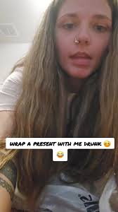 wrap a present.... drunk.... ayyyy... it got done.... #fyp #wrapping #...