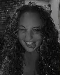 Shea Campbell's Instagram, Twitter & Facebook