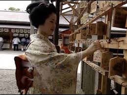 Secret World Of Geisha Documentary Youtube In 2020 Documentaries Documentaries Youtube Geisha