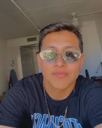 Cesar Lechuga's Instagram, Twitter & Facebook