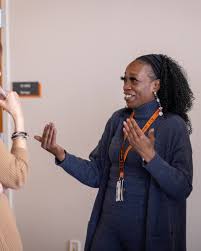 Saunders Abroad! Professor Clyde Hull, MBA, Ph.D, and several RIT students  recently traveled to Taiwan to learn more about how language, culture, and  entrepreneurship influence business and commerce between Taiwan and the