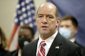 Car theft ring used stolen, fake identities to buy luxury cars in Cook,  DuPage counties