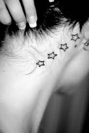 Here are beautiful falling star tattoos behind the ear of this girl. 58 Star Tattoos Behind The Ear