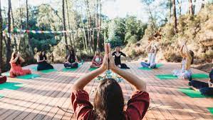 From yoga retreats in the english countryside, yoga and spa retreats, or last minute yoga retreats, find the best short yoga retreat in the uk for you! Oae2byuxietym