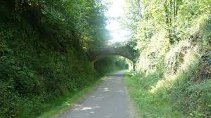 This is the longest walkable distance on earth. Walking The Camel Trail Contours Walking Holidays