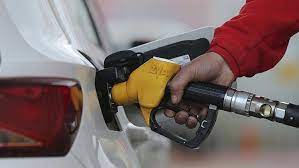 Motorine zam geleceğinin haberini duyan vatandaşlar, mazota zam mı geliyor? Benzine Zam Haberleri Son Dakika Guncel Benzine Zam Gelismeleri